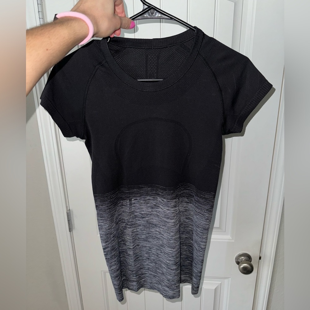 ✨LULULEMON SWIFTLY TECH TSHIRT✨